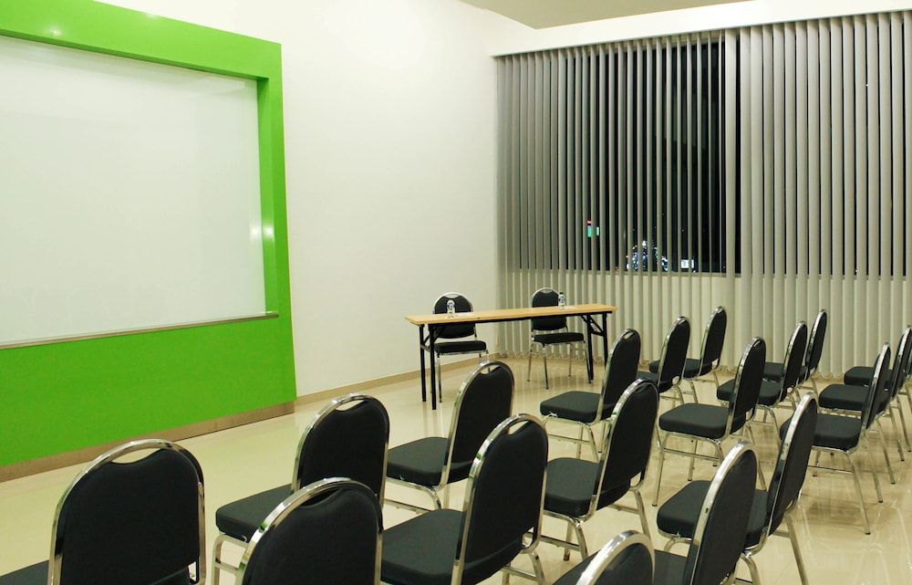 undefined POP! Hotel Kelapa Gading Jakarta 5