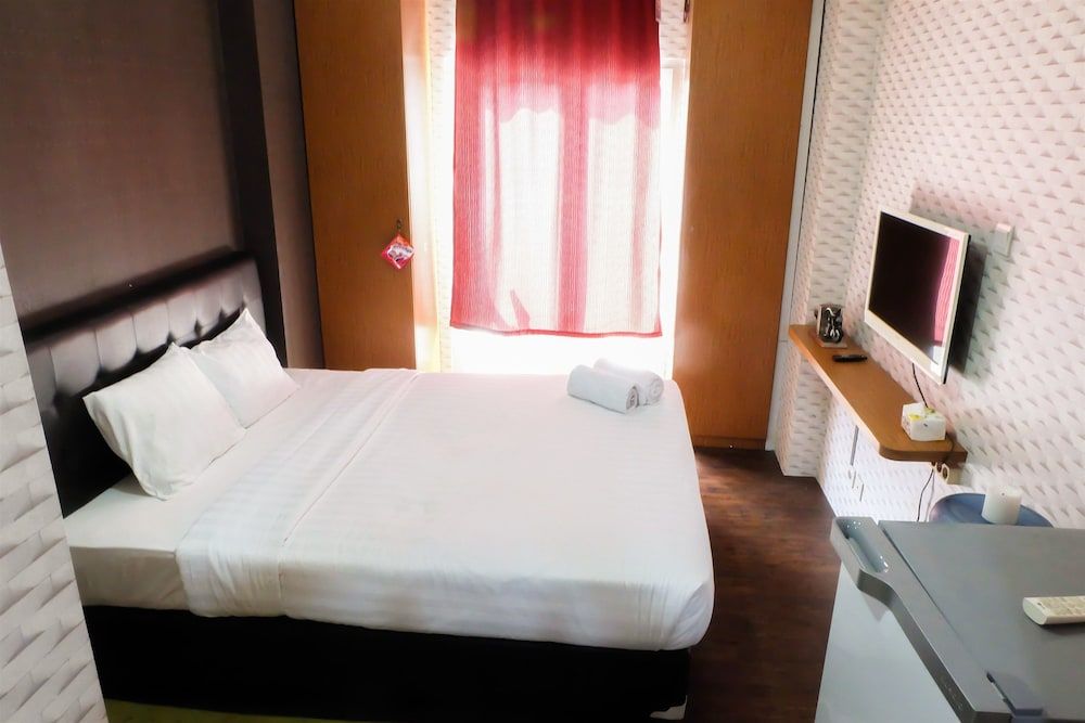 Great Location Sunter Park View Studio Apartment Room 5