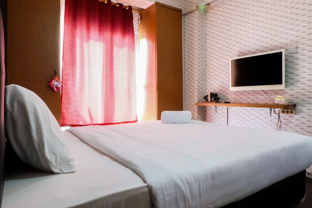 Great Location Sunter Park View Studio Apartment Room 2