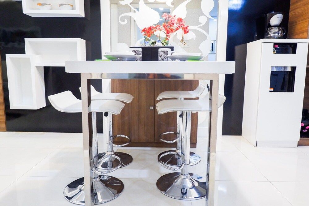 Furnished 1BR City View Casa Grande Apartment Room 9