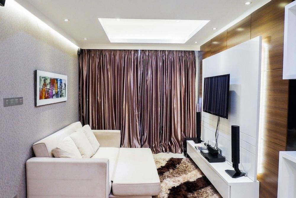 Furnished 1BR City View Casa Grande Apartment Room 2