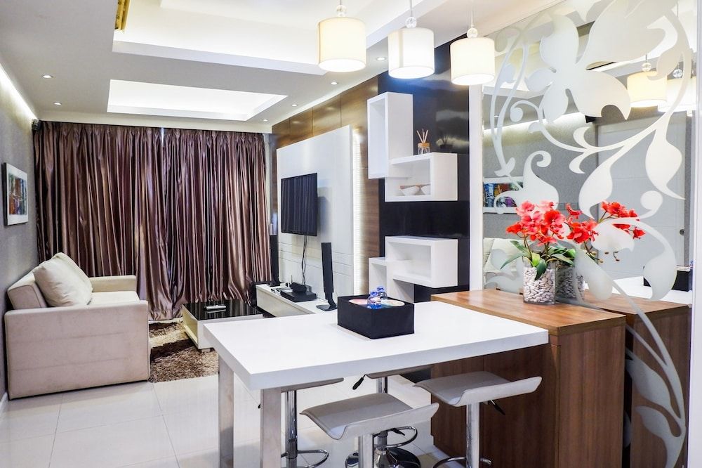 Furnished 1BR City View Casa Grande Apartment Room 19