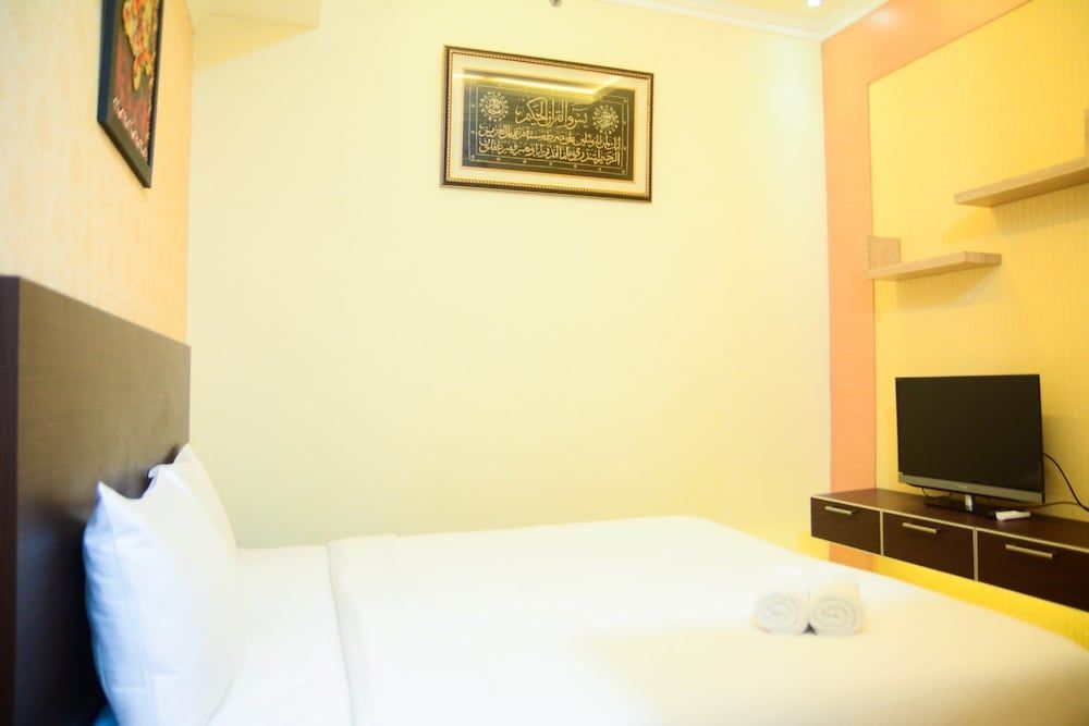 undefined Modern 2BR Apartment @Seasons City 8