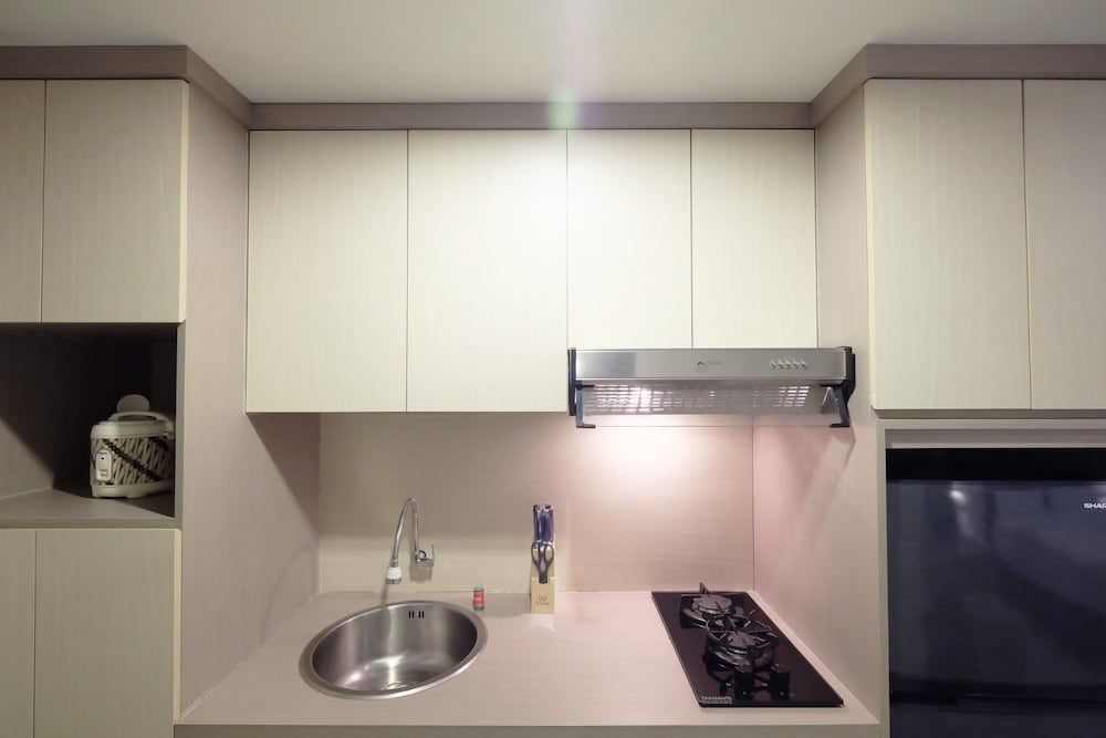 undefined Spacious Studio Apartment @ The H Residence near MT Haryono 9