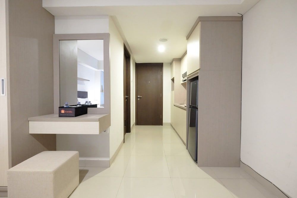 undefined Spacious Studio Apartment @ The H Residence near MT Haryono 7