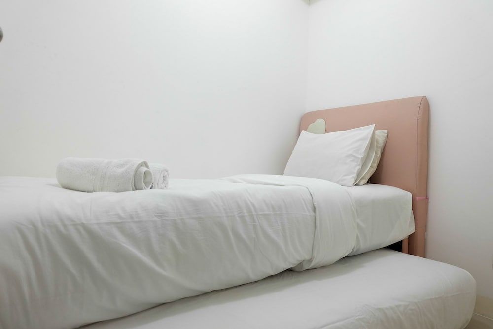 undefined Compact Bassura City Apartment near Jatinegara 7