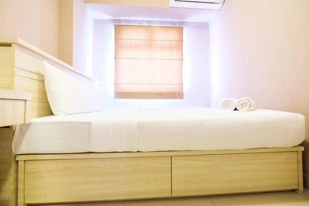undefined Easy Access to Mall Green Pramuka Apartment 9
