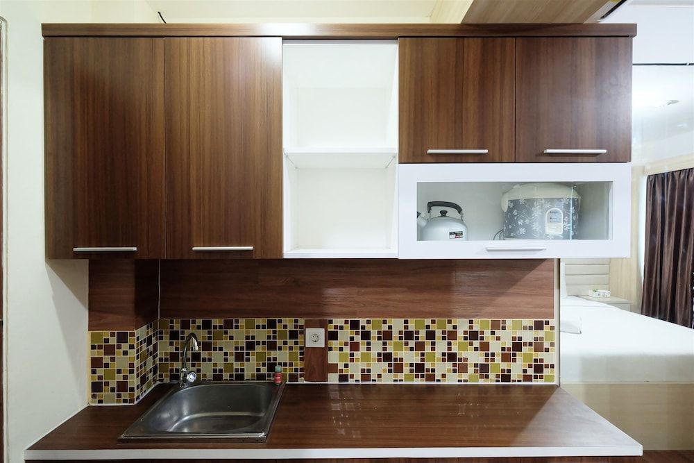 Strategic and Simple Studio Tifolia Apartment near Kelapa Gading Room 12