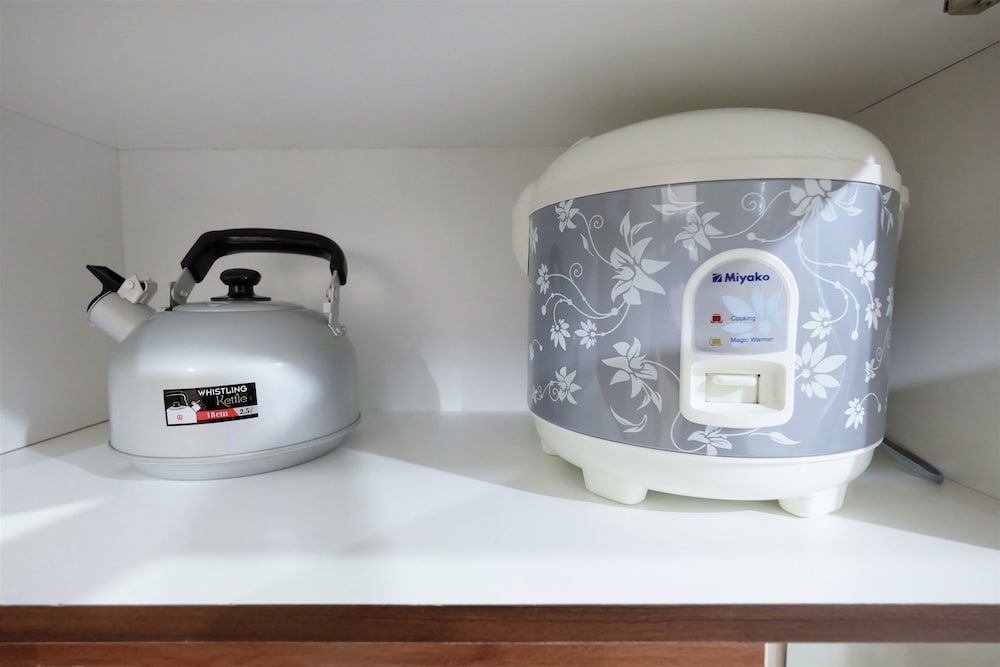 Strategic and Simple Studio Tifolia Apartment near Kelapa Gading Room 10