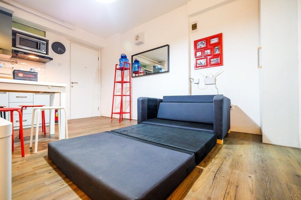 Modern And Comfy 3BR Bassura City Apartment Room 19