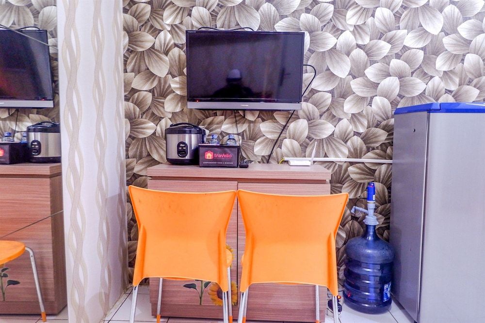 Warm Cozy Menteng Square Apartment Room 14