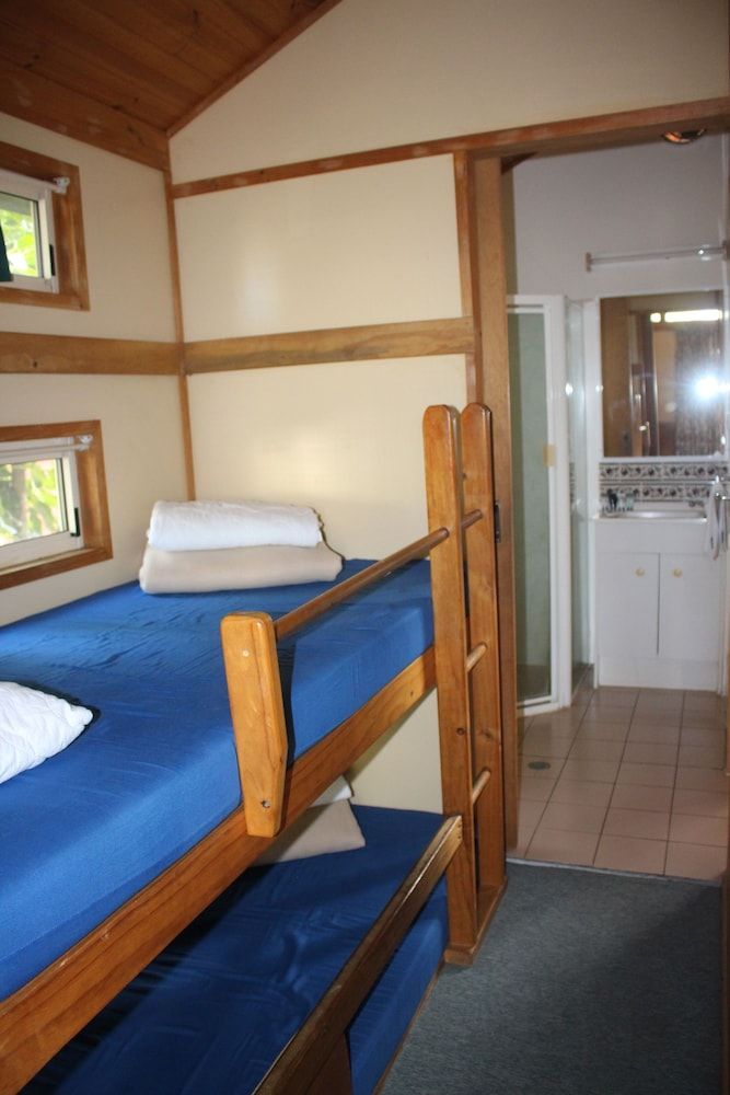 Lani's Holiday Island - Caravan Park Bungalow, 2 Bedrooms 2