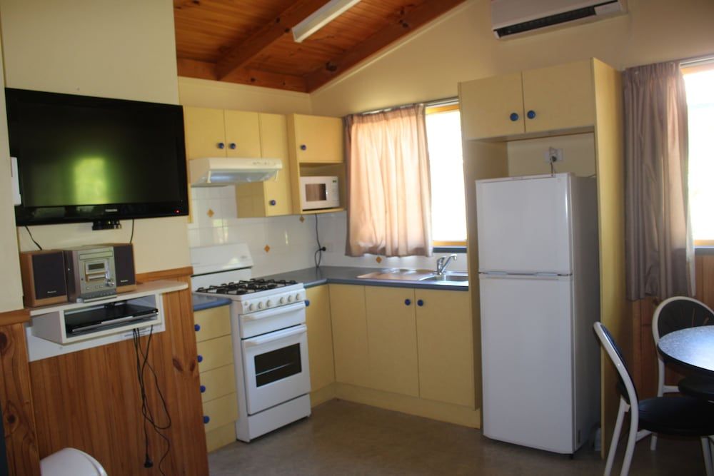 Lani's Holiday Island - Caravan Park Villa, 2 Bedrooms 5