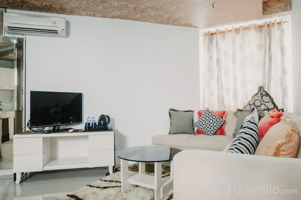 undefined Green Central City Apartment near Shopping Centre