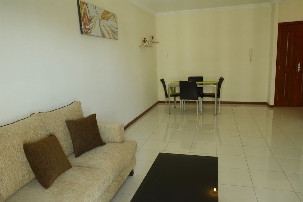 Luxury Design Grand Palace Kemayoran Apartment With Private Bathtub Room 27