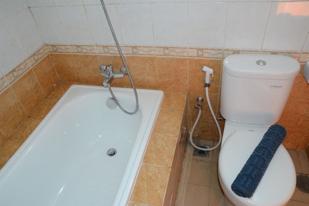 Luxury Design Grand Palace Kemayoran Apartment With Private Bathtub Room 33