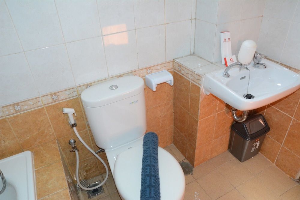 Luxury Design Grand Palace Kemayoran Apartment With Private Bathtub Room 34