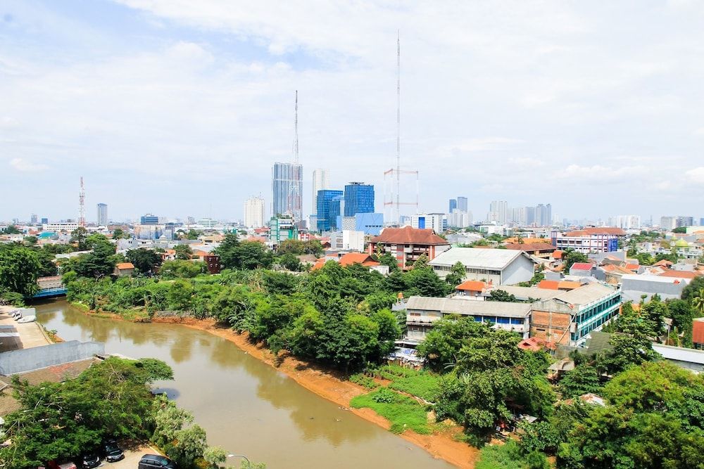 Cozy and Elegant 1BR Apartment Belmont Residence Room 24