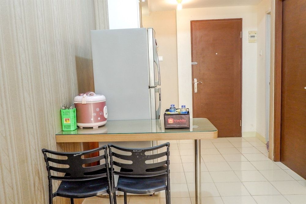 Puri Park View Apartment with Balcony Room 10