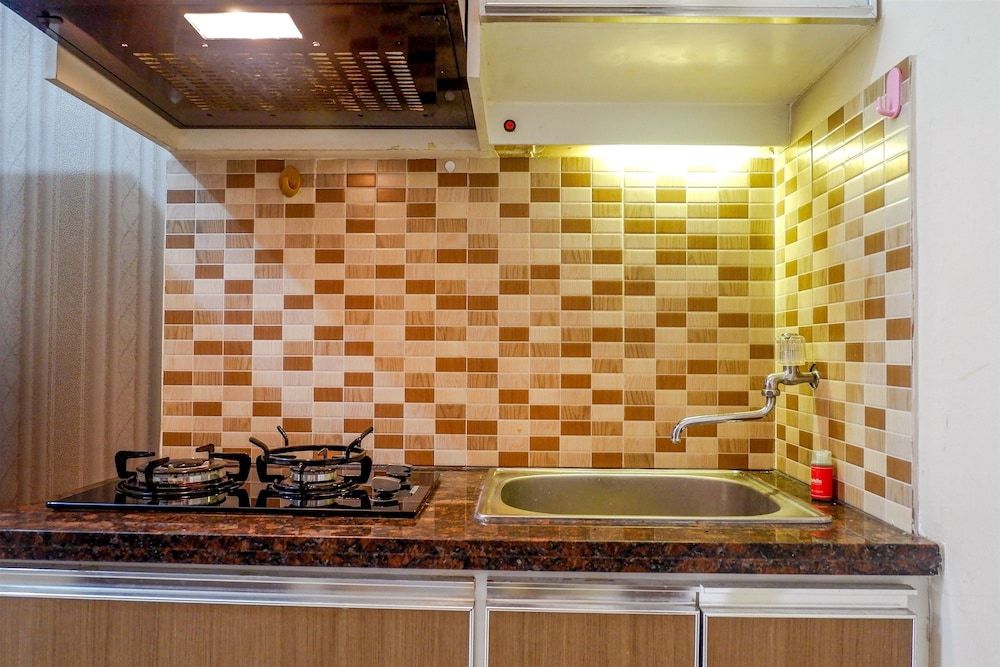 Puri Park View Apartment with Balcony Room 15