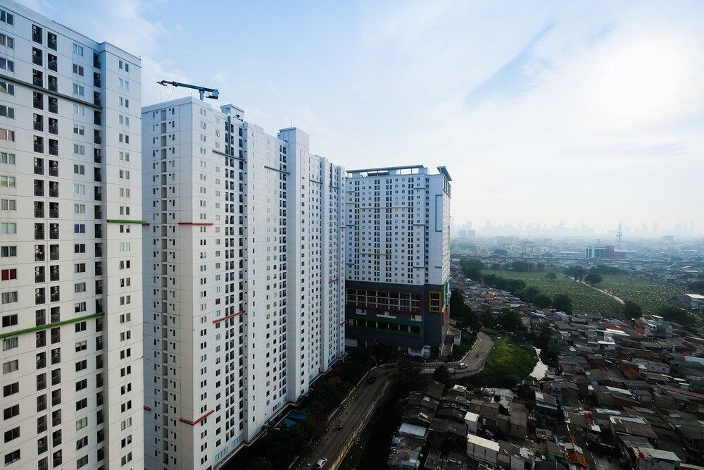 Elegant Studio Bassura Apartment Room 9