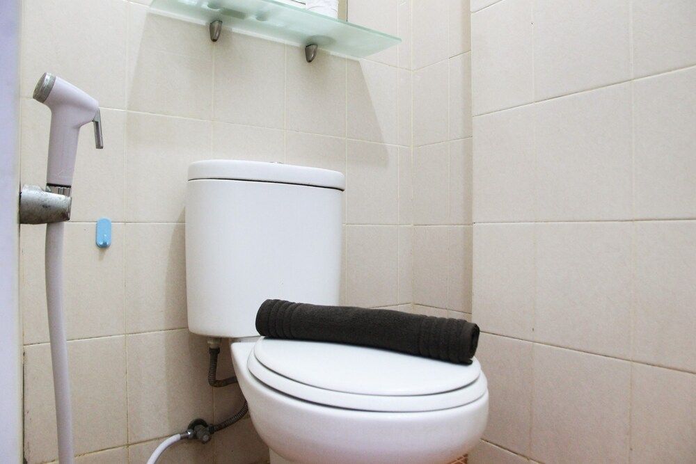 Comfy Studio Room Sunter Park View Apartment Room 18