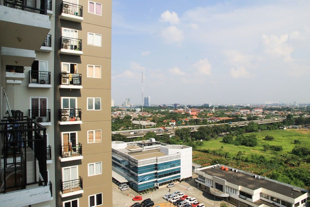 undefined Comfy Studio Room Sunter Park View Apartment 2