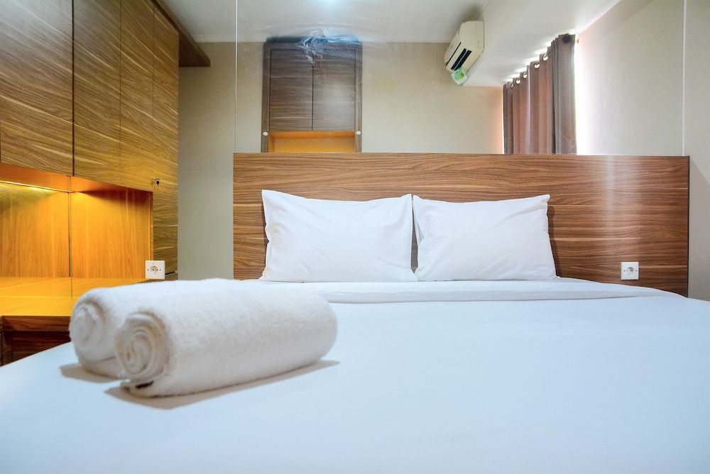 Great Location 2BR Maple Park Apartment