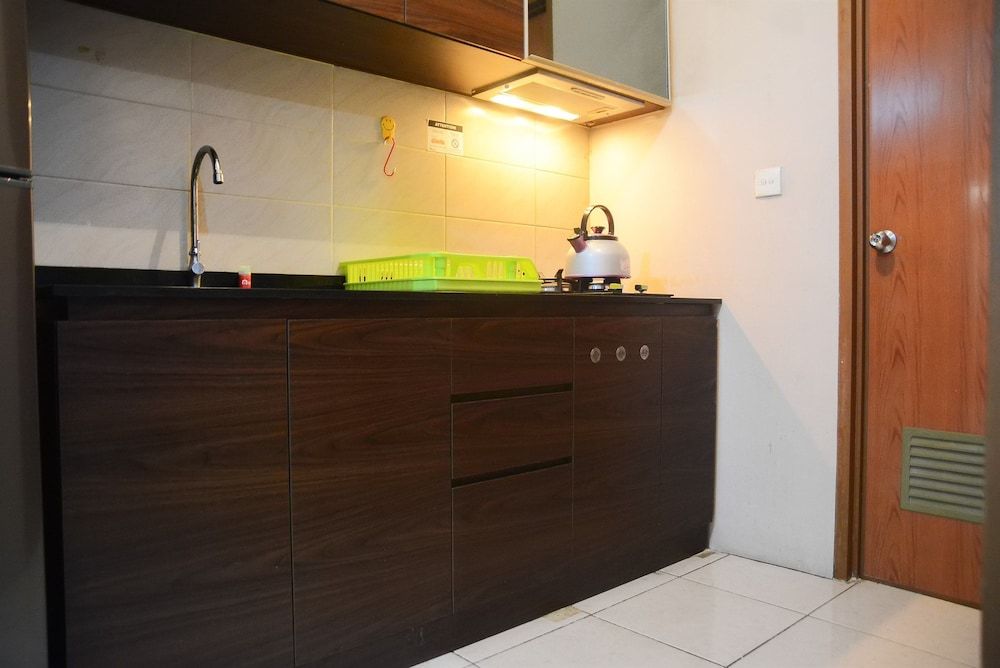 Great Location 2BR Maple Park Apartment Room 19