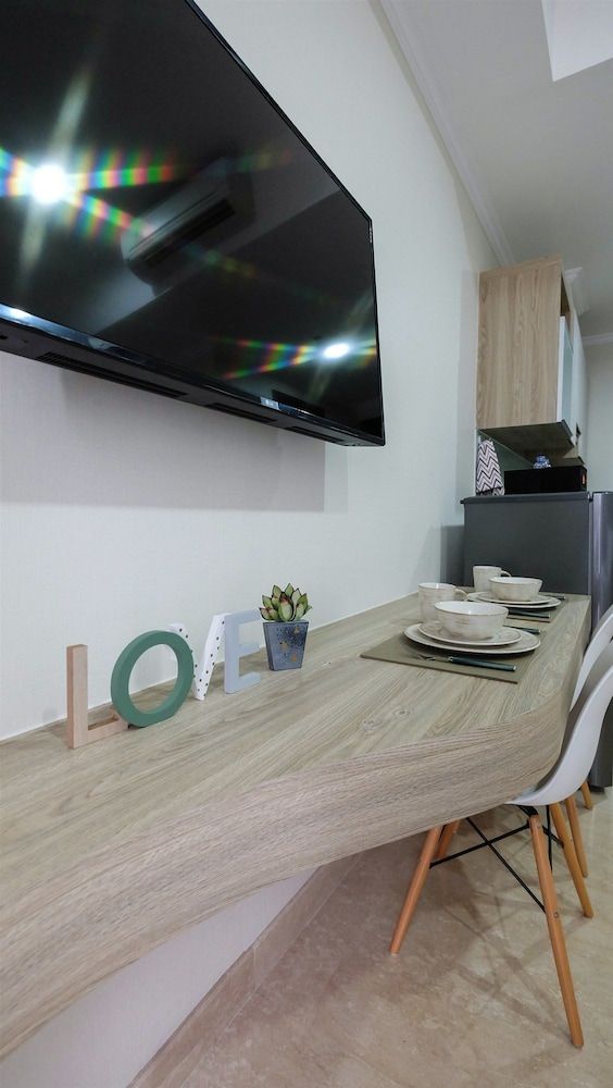 Minimalist Studio Menteng Park Apartment Room 21