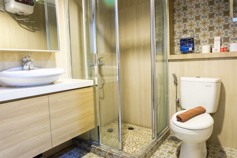 Amazing 2BR with City View The Wave Apartment Room 31