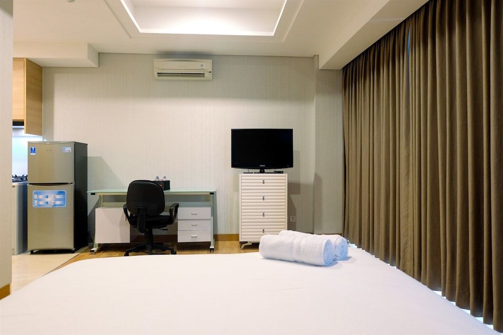 undefined Homey Studio Room at Capitol Suites 7