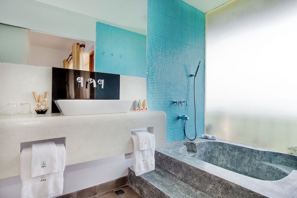 Mekong Riverside Boutique Resort & Spa Deluxe Room, Non Smoking, River View 10