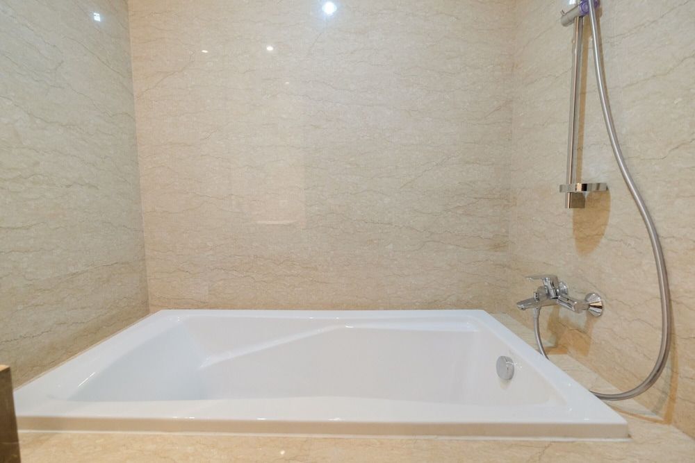 Comfortable and Modern 2BR Menteng Park Apartment Room 8