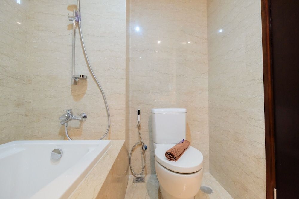 Comfortable and Modern 2BR Menteng Park Apartment Room 7