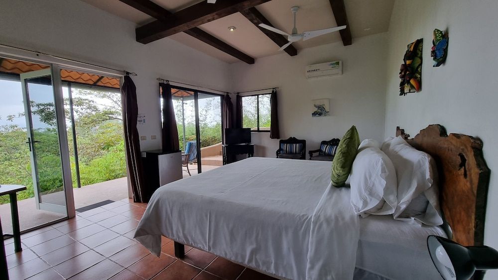 Alma de Ojochal Suite, 1 King Bed 3