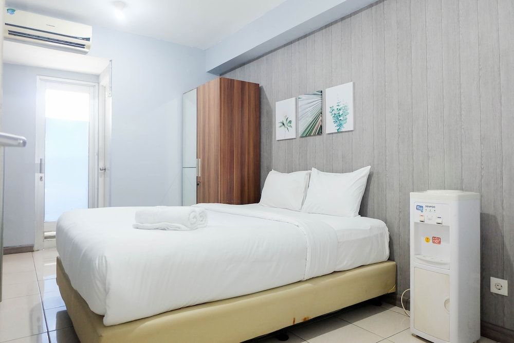 undefined Sea View Studio Apartment at Green Bay Pluit 6