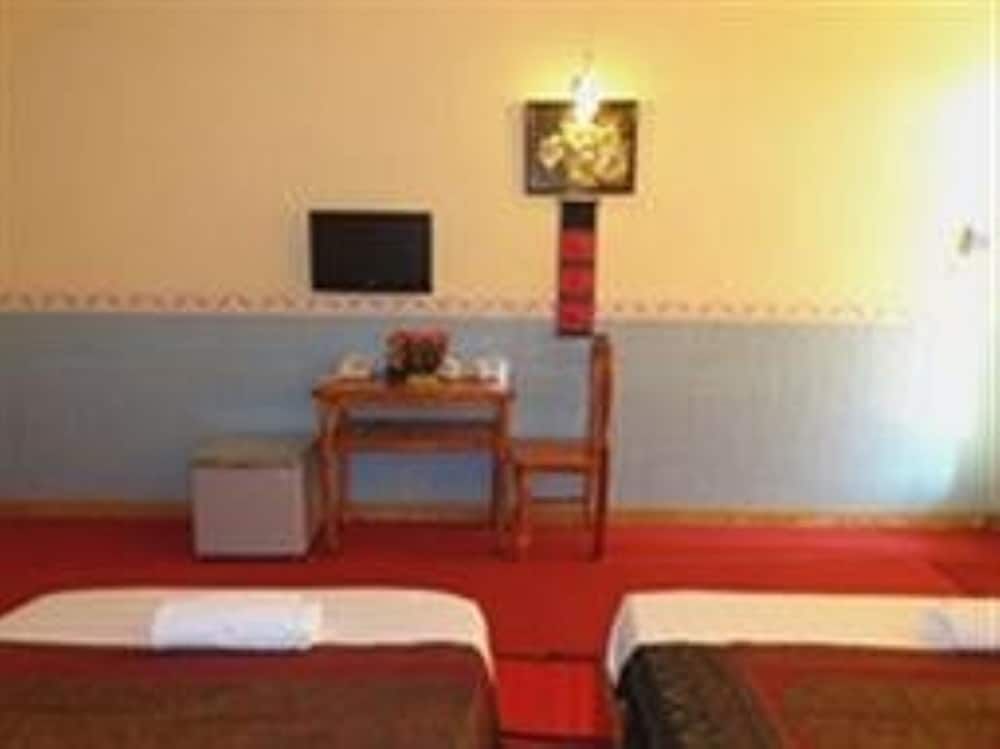 Sun Flower Mart Superior Twin Room 3
