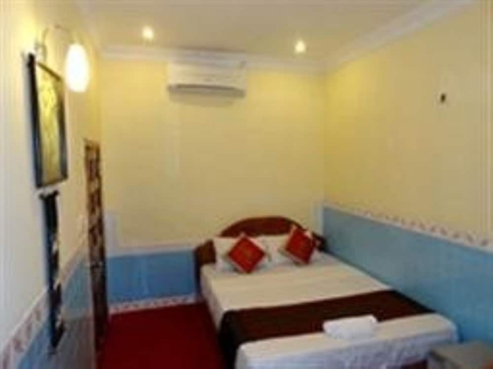 undefined Sun Flower Mart 5