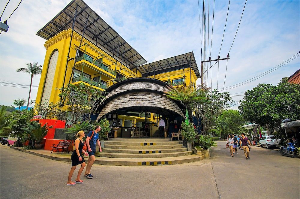 undefined Bhundhari Chaweng Beach Resort Koh Samui 10