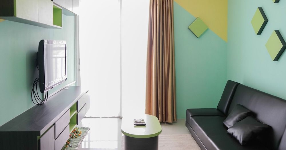 Elegant and Comfy 1BR Green Central City Apartment Room 5