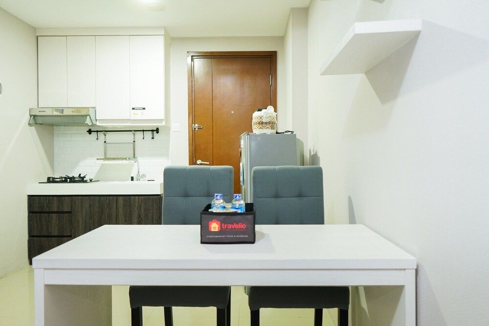 undefined Homey and Comfy 1BR Signature Park Grande Apartment 7