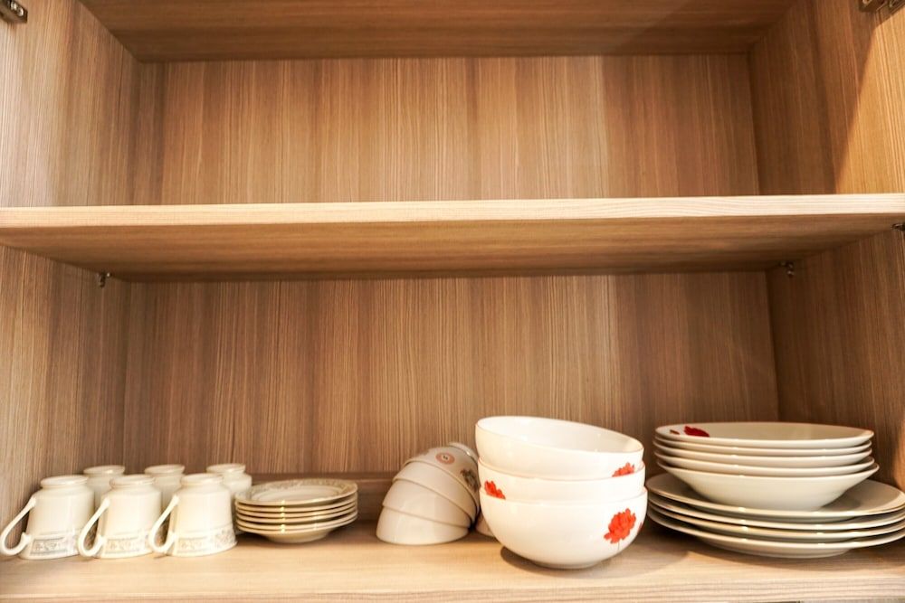 undefined Fabulous 2BR Lucky Tower Apartment 4