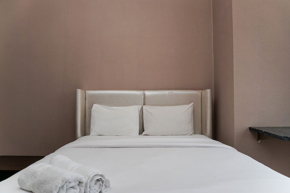 undefined Fabulous 2BR Lucky Tower Apartment 7