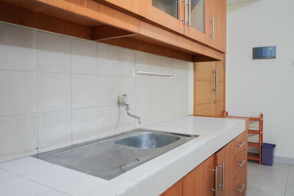 Elegant and Homey 2BR Hampton's Park Apartment Room 8