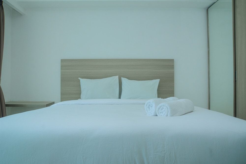 undefined Best Price Studio at Tamansari The Hive Apartment 2