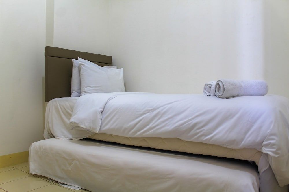 undefined Modern 2BR Apartment Puri Park View for 4 Pax 4