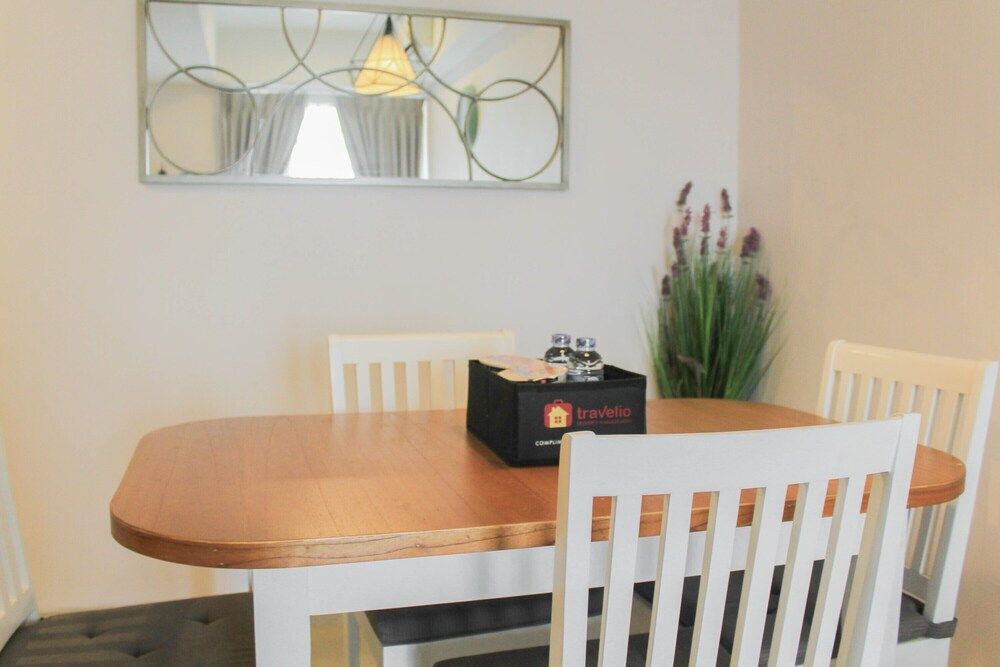 undefined Comfortable 2BR Apartment at H Residence 8