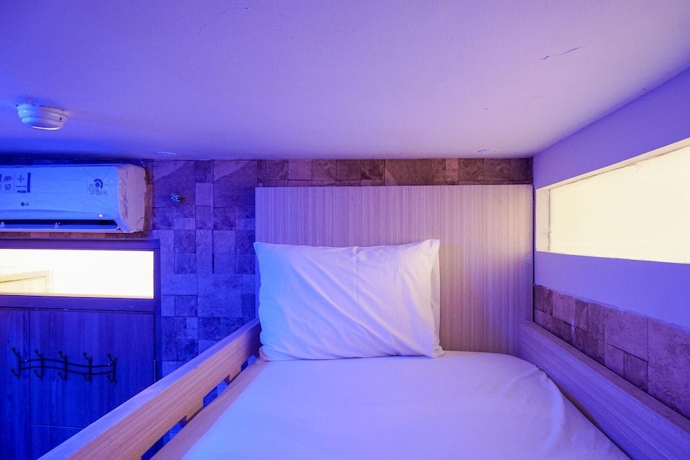 undefined Comfortable 3BR Apartment at Green Palm Residences 5