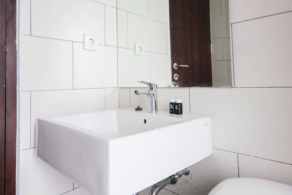 Big Size with City View @ 3BR Lexington Apartment Room 16